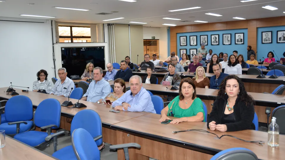 Homenagem aos servidores aposentados da UFU (Milton Santos)
