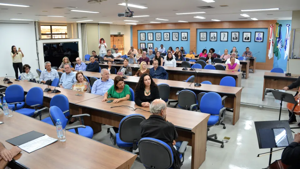Homenagem aos servidores aposentados da UFU (Milton Santos)