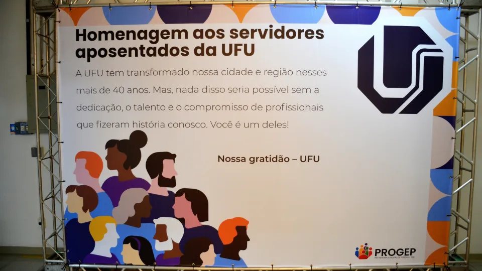 Homenagem aos servidores aposentados da UFU (Milton Santos)