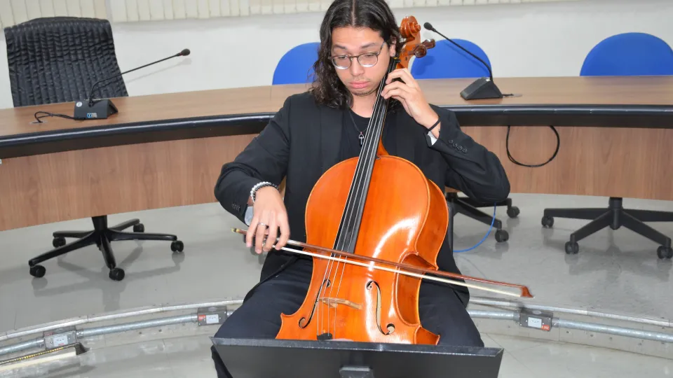 Homenagem aos servidores aposentados da UFU (Milton Santos)