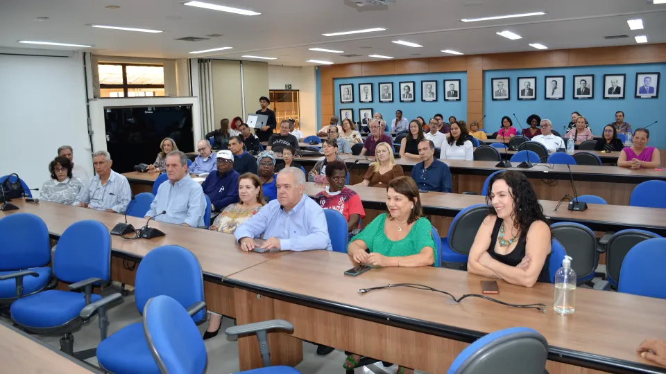 Homenagem aos servidores aposentados da UFU (Milton Santos)