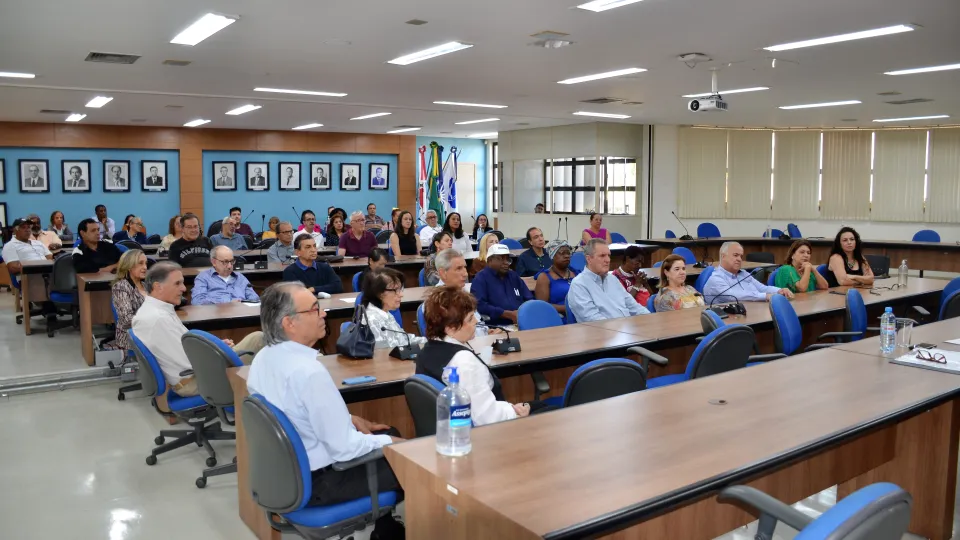Homenagem aos servidores aposentados da UFU (Milton Santos)