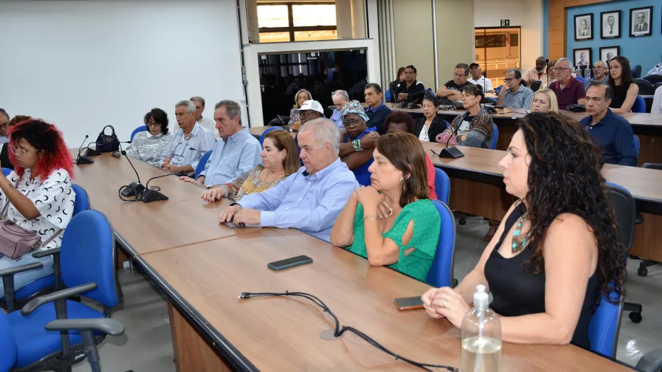 Homenagem aos servidores aposentados da UFU (Milton Santos)