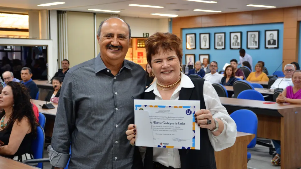 Homenagem aos servidores aposentados da UFU (Milton Santos)