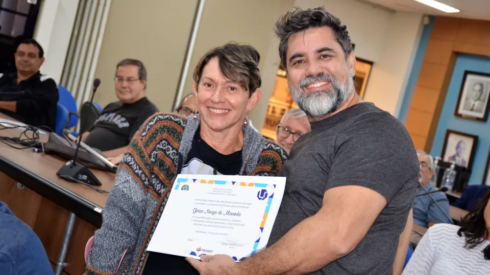 Homenagem aos servidores aposentados da UFU (Milton Santos)