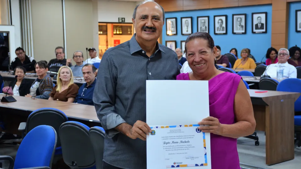 Homenagem aos servidores aposentados da UFU (Milton Santos)