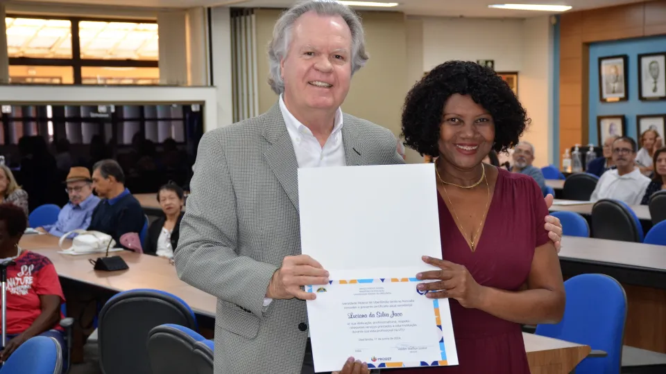 Homenagem aos servidores aposentados da UFU (Milton Santos)