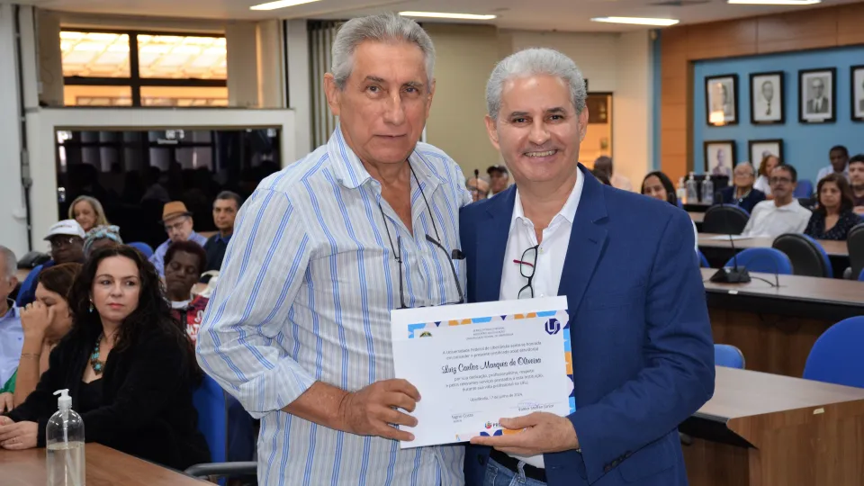 Homenagem aos servidores aposentados da UFU (Milton Santos)