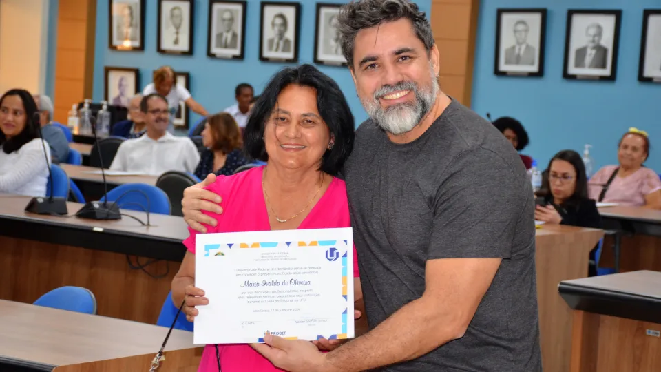 Homenagem aos servidores aposentados da UFU (Milton Santos)