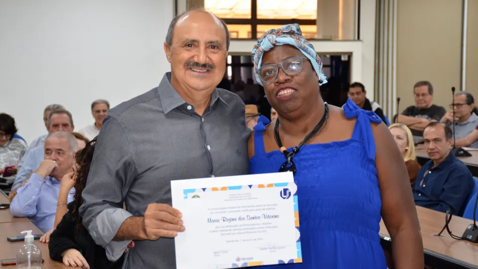 Homenagem aos servidores aposentados da UFU (Milton Santos)