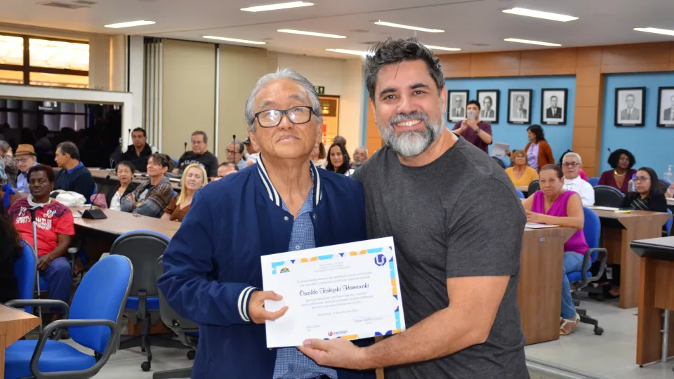 Homenagem aos servidores aposentados da UFU (Milton Santos)