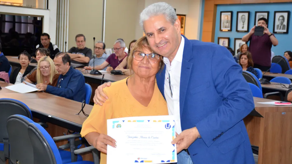 Homenagem aos servidores aposentados da UFU (Milton Santos)