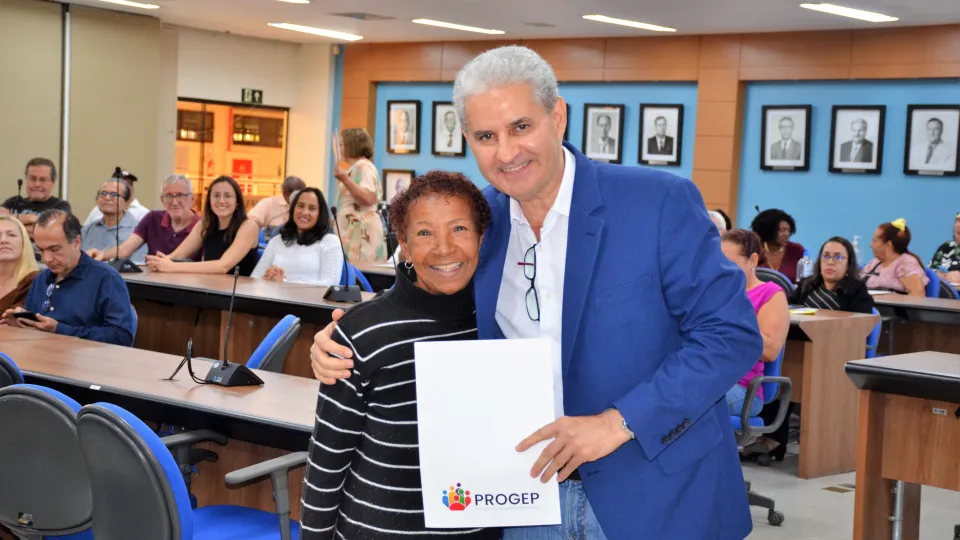 Homenagem aos servidores aposentados da UFU (Milton Santos)