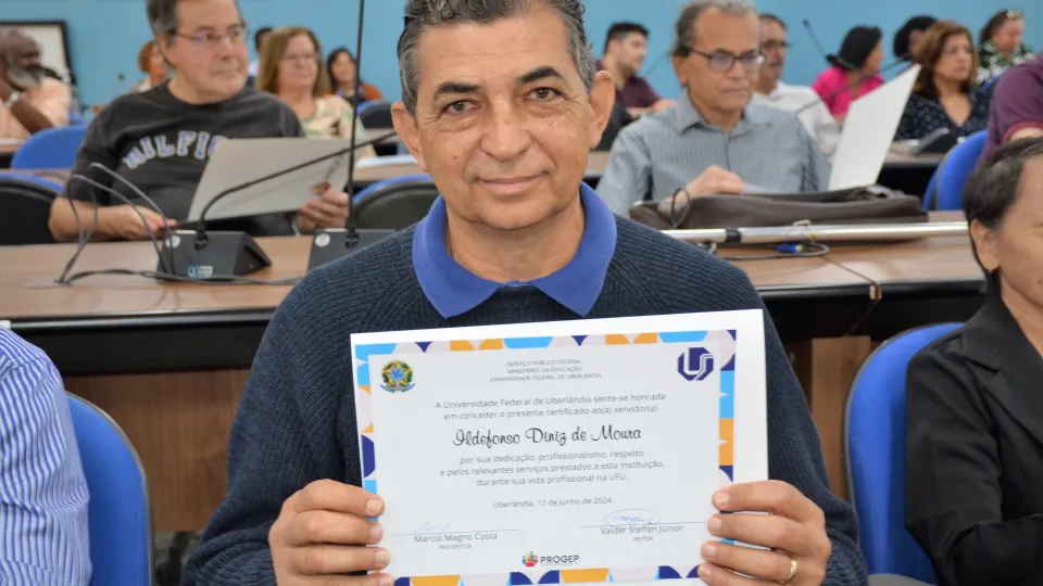 Homenagem aos servidores aposentados da UFU (Milton Santos)