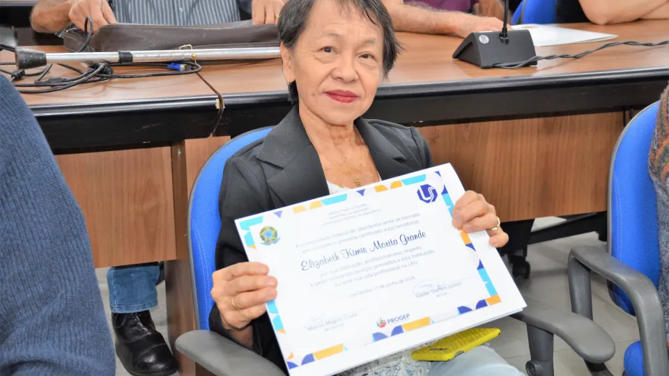 Homenagem aos servidores aposentados da UFU (Milton Santos)