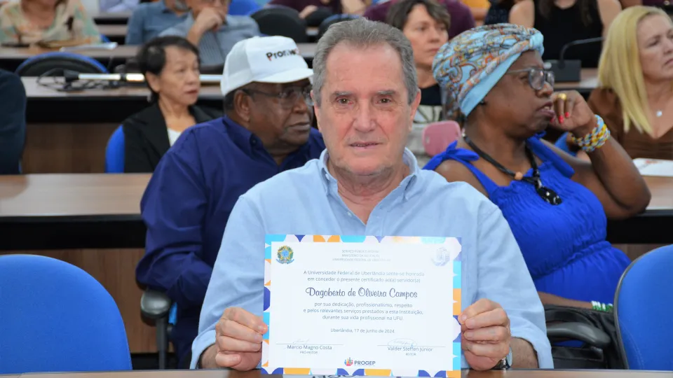 Homenagem aos servidores aposentados da UFU (Milton Santos)