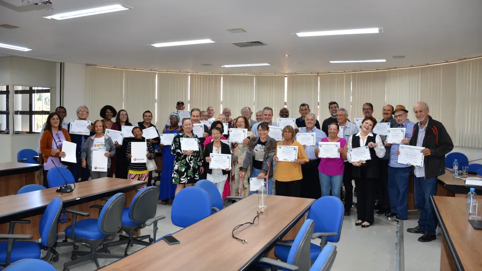 Homenagem aos servidores aposentados da UFU (Milton Santos)