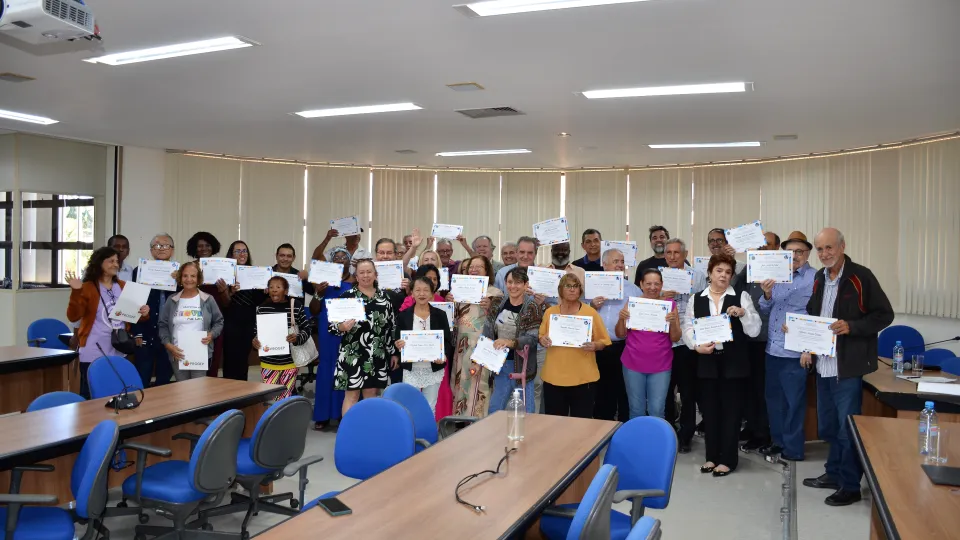 Homenagem aos servidores aposentados da UFU (Milton Santos)