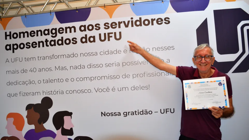 Homenagem aos servidores aposentados da UFU (Milton Santos)