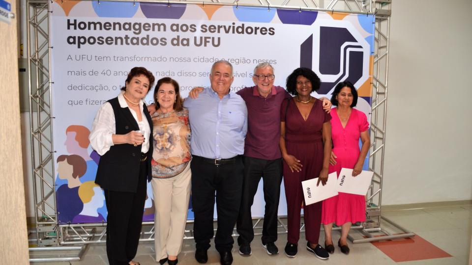 Homenagem aos servidores aposentados da UFU (Milton Santos)