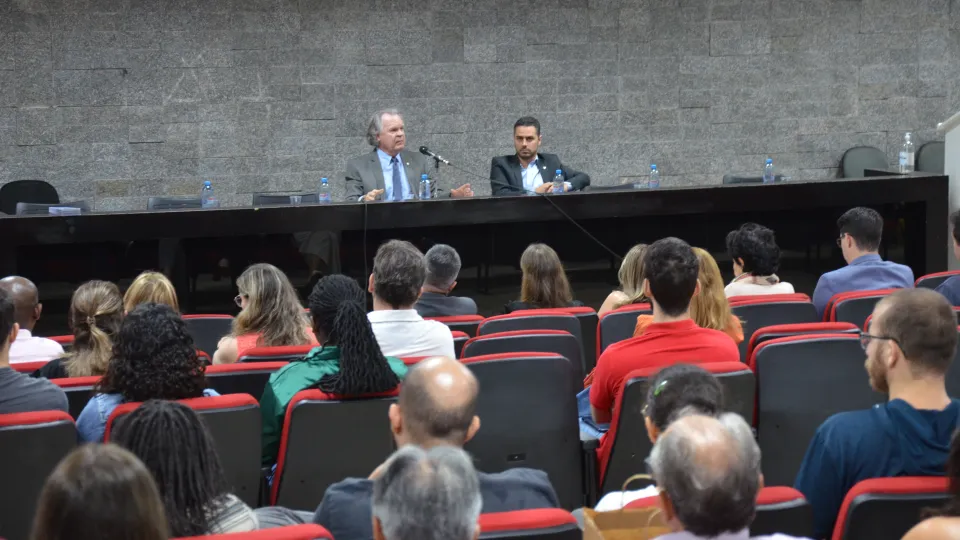 Aula Inaugural da Pós