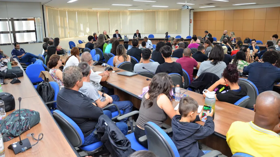 Seminário sobre inteligência artificial e educação (Foto: Milton Santos)