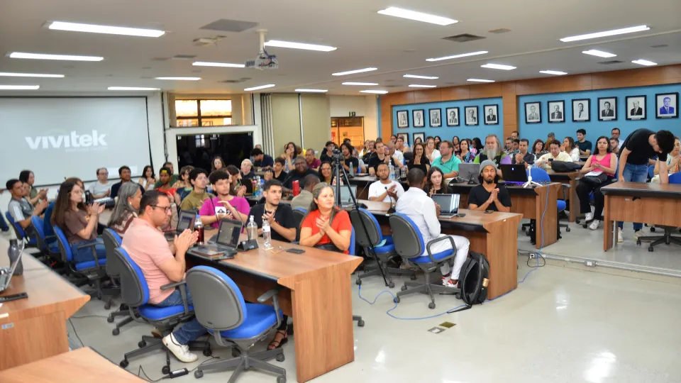 Seminário sobre inteligência artificial e educação (Foto: Milton Santos)