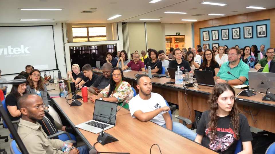 Seminário sobre inteligência artificial e educação (Foto: Milton Santos)