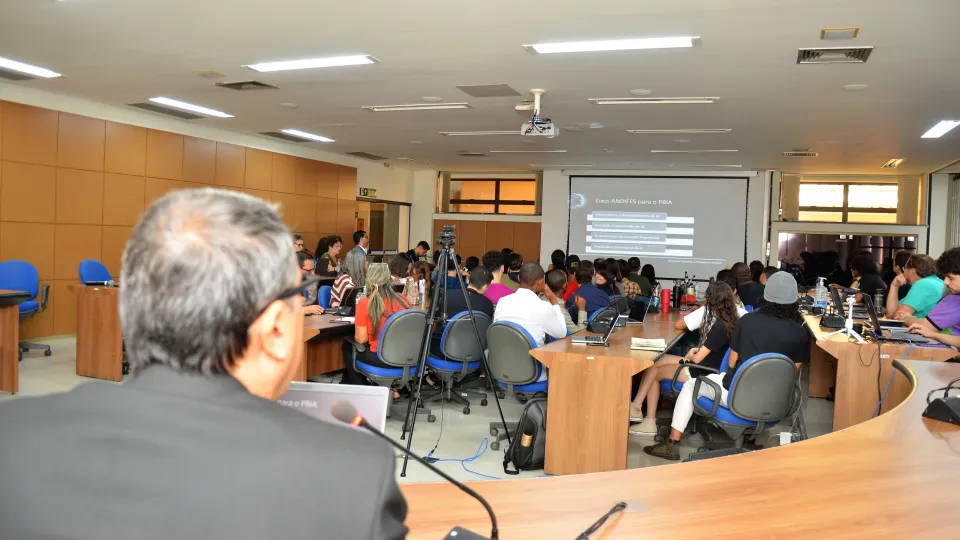 Seminário sobre inteligência artificial e educação (Foto: Milton Santos)