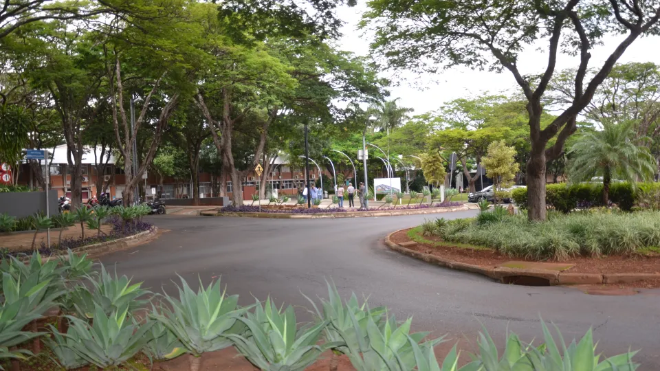 Prefeitura Universitária entrega obras à comunidade