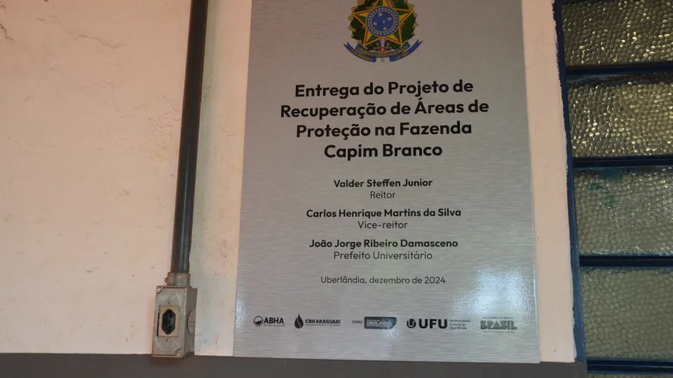 Prefeitura Universitária entrega obras à comunidade