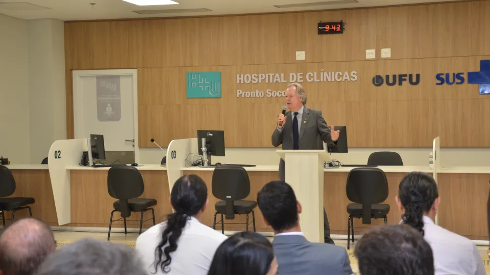 Solenidade de início do atendimento do bloco 8DJU do Hospital de Clínicas (HC/UFU) (Milton Santos)