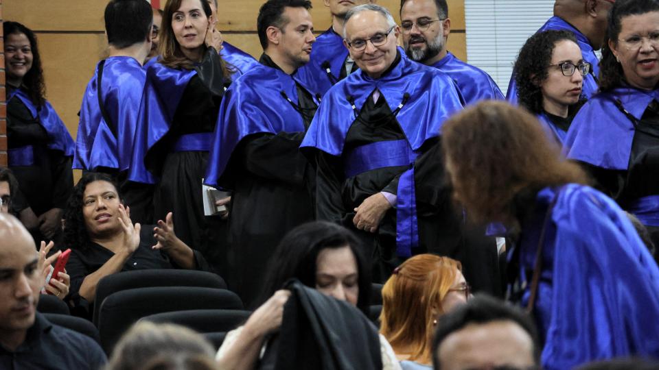 Cerimônia de posse de Carlos Henrique de Carvalho no cargo de reitor da UFU (foto: Marco Cavalcanti)