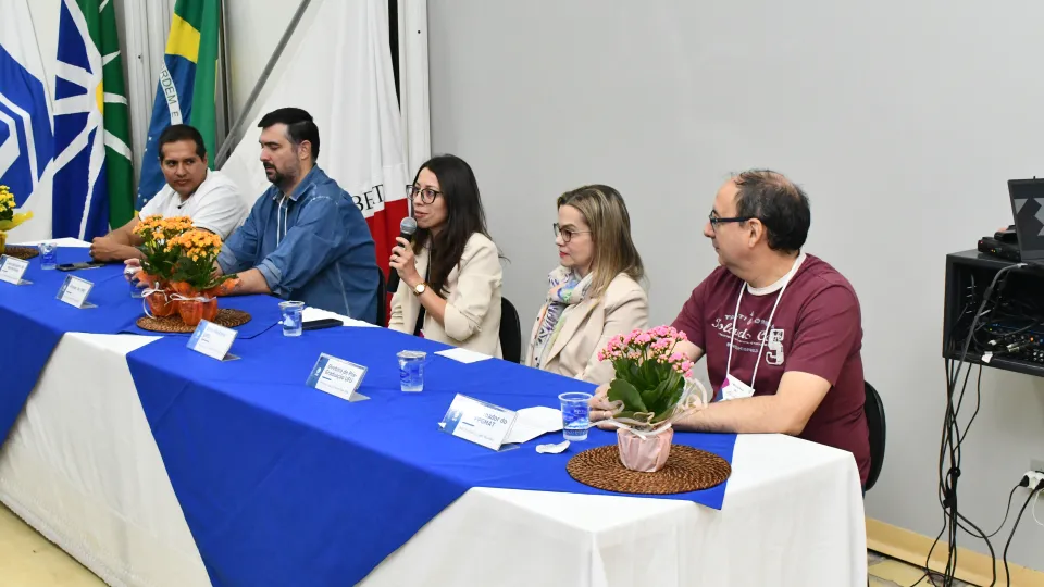 1° Workshop de Matemática da UFU (Milton Santos)