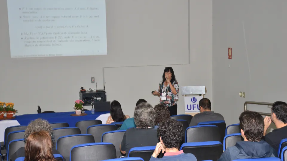 1° Workshop de Matemática da UFU (Milton Santos)