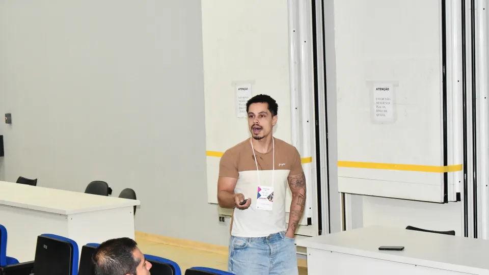 1° Workshop de Matemática da UFU (Milton Santos)