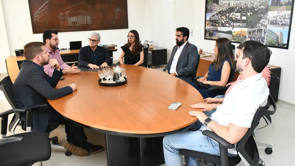 UFU assina contrato para retomada das obras de construção do Campus de Patos de Minas (Fotos Milton Santos)