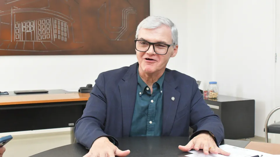 UFU assina contrato para retomada das obras de construção do Campus de Patos de Minas (Fotos Milton Santos)