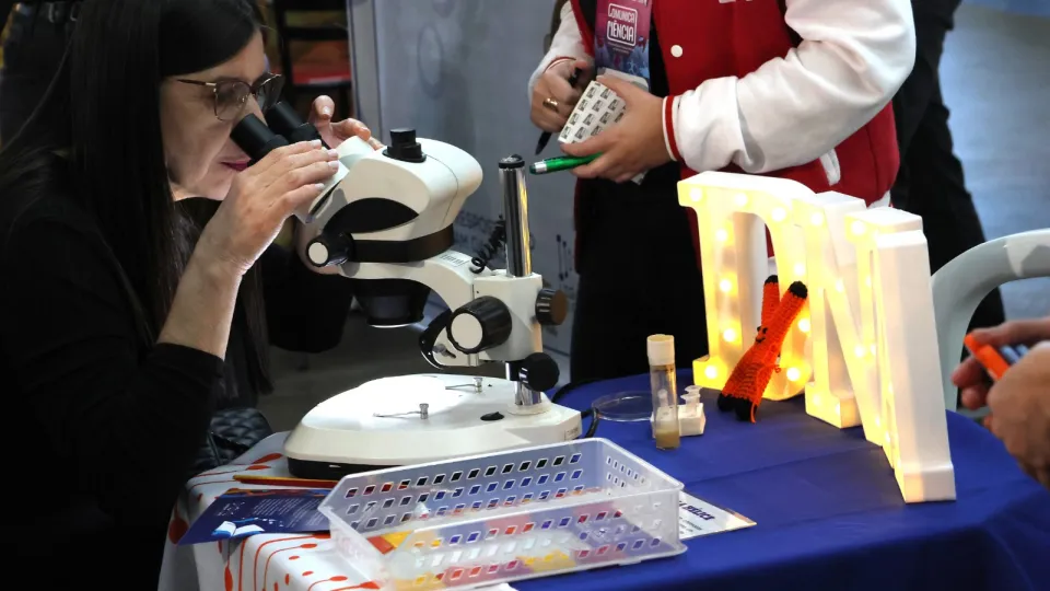 A mostra "A ciência está aqui" faz parte do Comunica Ciência, encontro promovido pela Universidade Federal de Uberlândia (UFU) e que reúne pesquisadores e comunicadores (foto: Marco Cavalcanti)