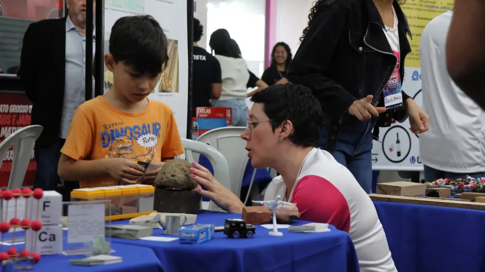 A mostra "A ciência está aqui" faz parte do Comunica Ciência, encontro promovido pela Universidade Federal de Uberlândia (UFU) e que reúne pesquisadores e comunicadores (foto: Marco Cavalcanti)