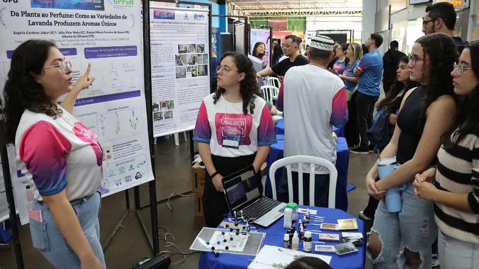 A mostra "A ciência está aqui" faz parte do Comunica Ciência, encontro promovido pela Universidade Federal de Uberlândia (UFU) e que reúne pesquisadores e comunicadores (foto: Marco Cavalcanti)