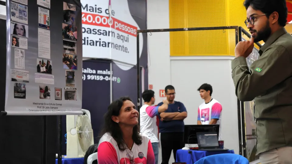 A mostra "A ciência está aqui" faz parte do Comunica Ciência, encontro promovido pela Universidade Federal de Uberlândia (UFU) e que reúne pesquisadores e comunicadores (foto: Marco Cavalcanti)