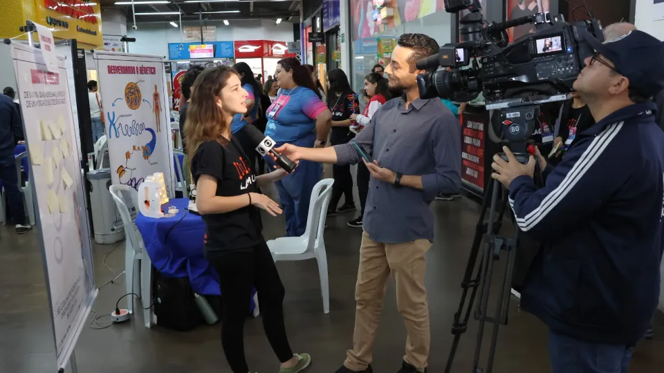 A mostra "A ciência está aqui" faz parte do Comunica Ciência, encontro promovido pela Universidade Federal de Uberlândia (UFU) e que reúne pesquisadores e comunicadores (foto: Marco Cavalcanti)