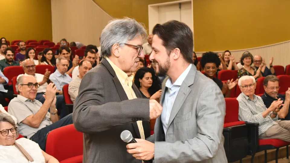 Homenagem ao ex-reitor da UFU Nestor Barbosa de Andrade (Fotos: Milton Santos) 