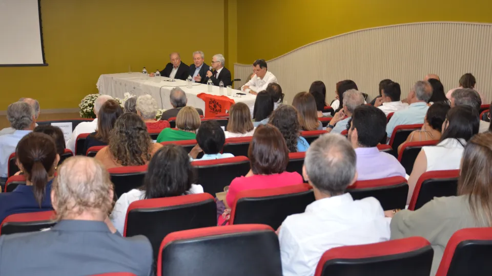 Homenagem ao ex-reitor da UFU Nestor Barbosa de Andrade (Fotos: Milton Santos) 