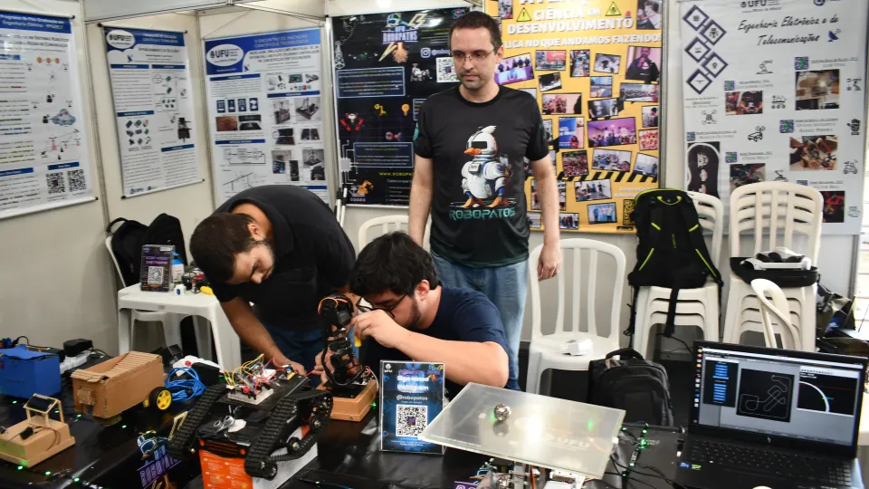 Mostra de projetos do I Encontro de Extensão da Pós-Graduação da UFU (Fotos: Milton Santos)