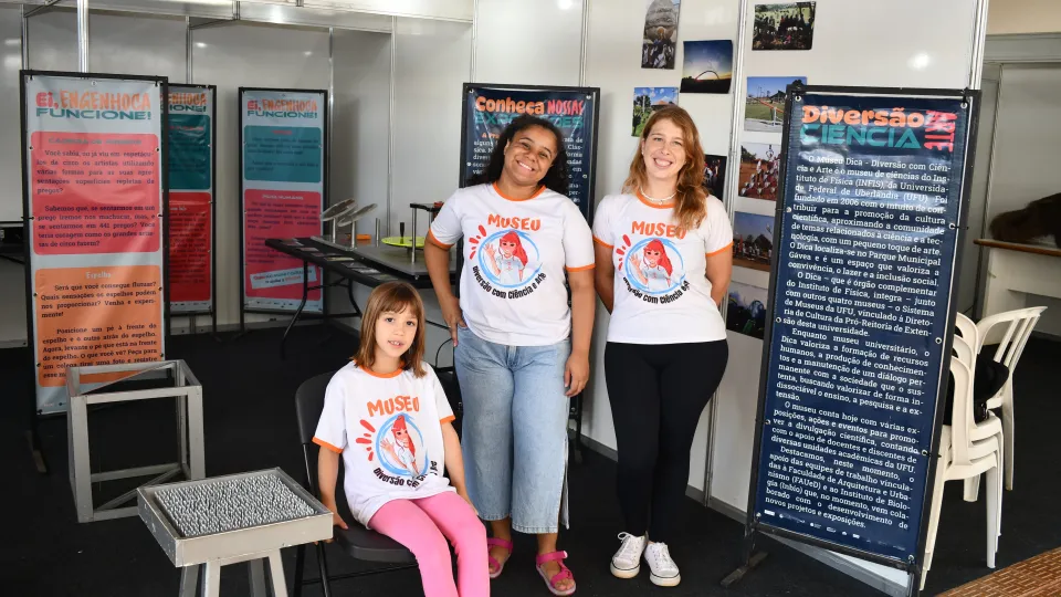 Mostra de projetos do I Encontro de Extensão da Pós-Graduação da UFU (Fotos: Milton Santos)
