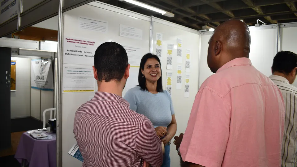 Mostra de projetos do I Encontro de Extensão da Pós-Graduação da UFU (Fotos: Milton Santos)