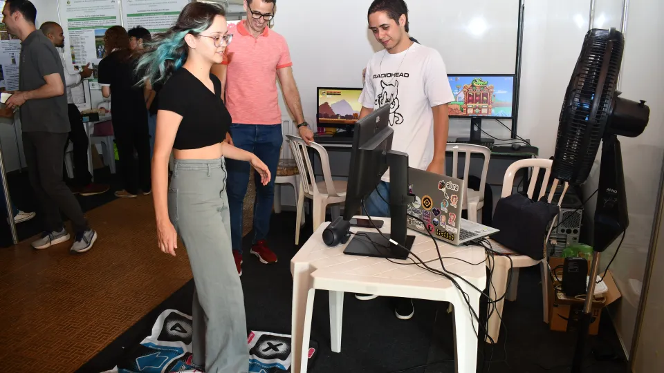 Mostra de projetos do I Encontro de Extensão da Pós-Graduação da UFU (Fotos: Milton Santos)