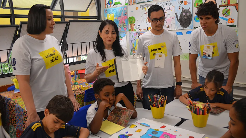  "Diário de Ideias em descobertas com IA " (Fotos: Milton Santos)